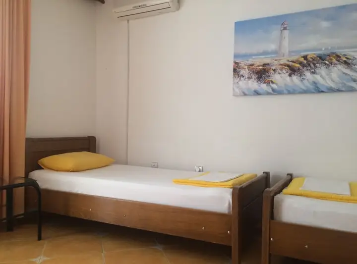 Будва: Apartments Aleksić, Bečići