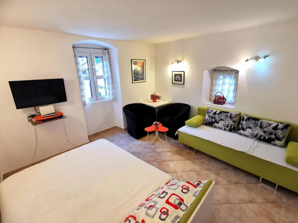 Доброта: Old Town Boskovic Apartment