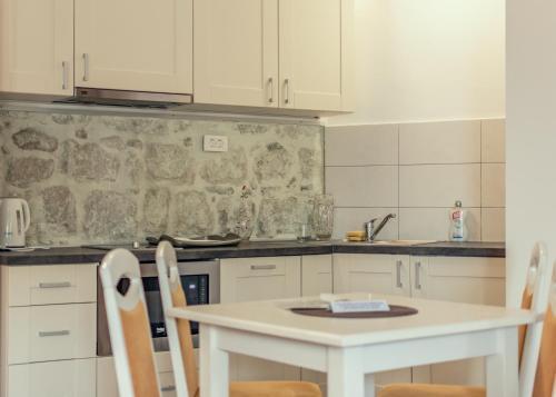 Пераст: Sunny Port Apartment & Rooms