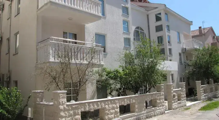 Будва: Hotel Škanata