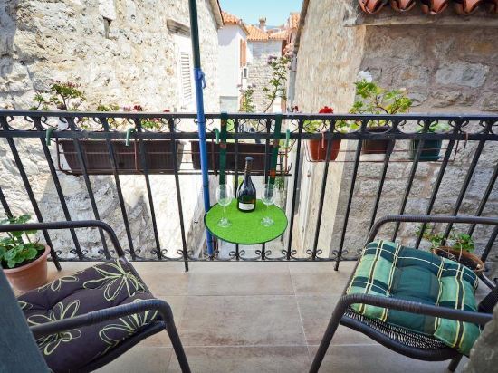 Будва: Bell Tower Apartment