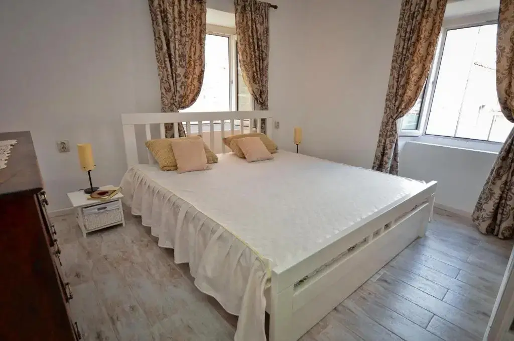 Будва: Bell Tower Apartment