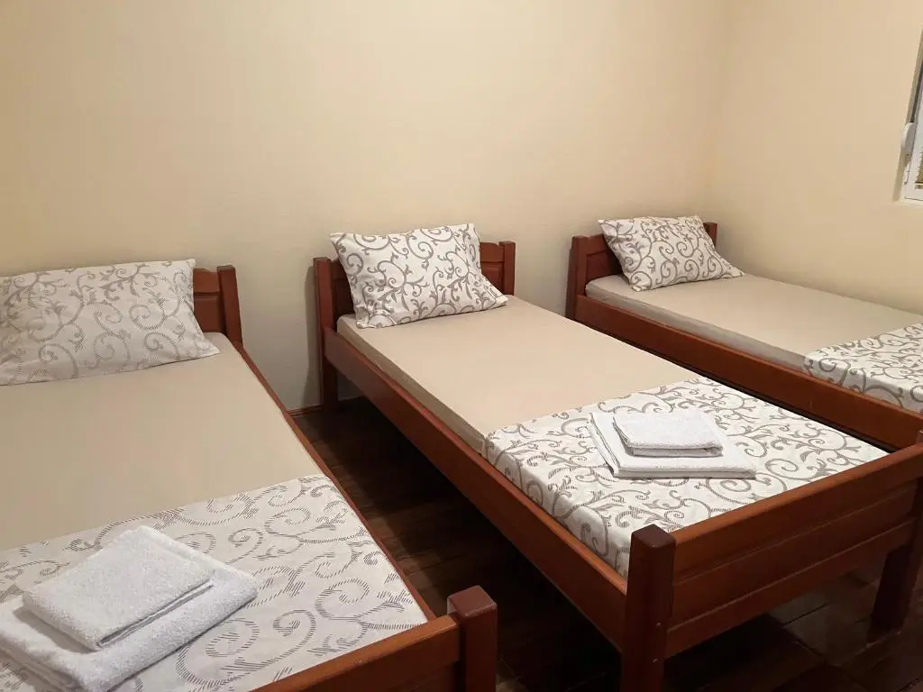 Бусат: Apartments and Studios Anicic