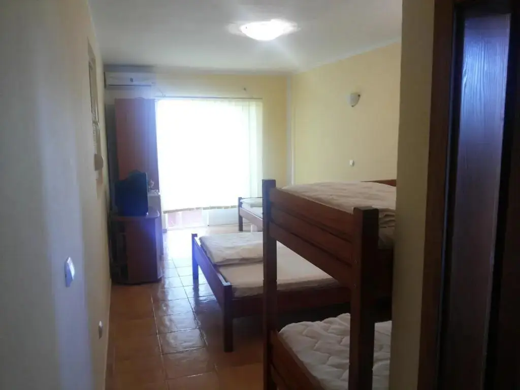 Бусат: Apartments and Studios Anicic