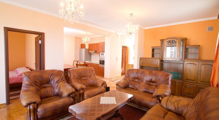 Бусат: Apartment Rosmarie