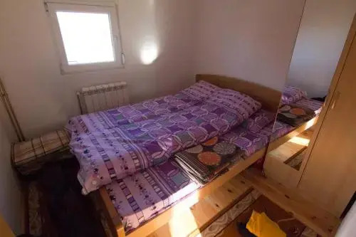 Жабляк: Guest House Happy