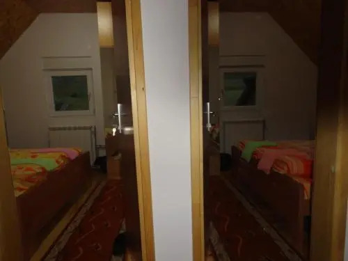 Жабляк: Guest House Happy