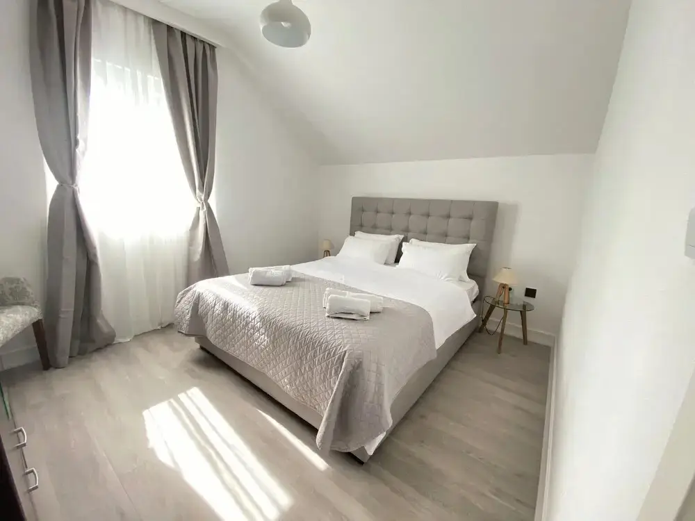 Доброта: House 44 apartments