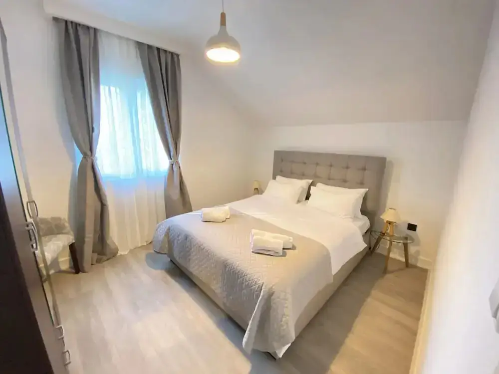 Доброта: House 44 apartments