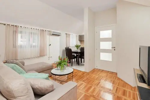 Доброта: Apartment Mrsulja