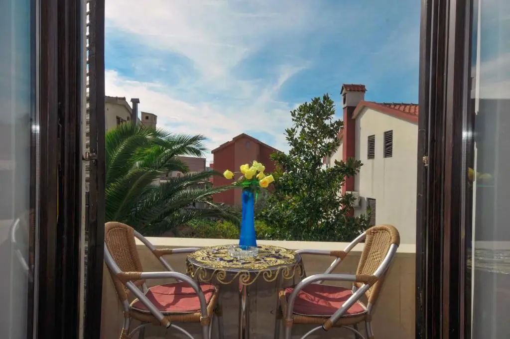 Будва: Apartments Villa Mirjana