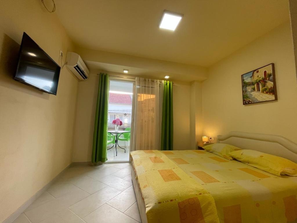 Сутоморе: Apartments Pericic