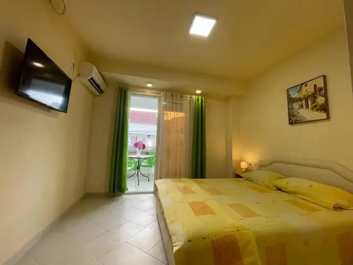 Сутоморе: Apartments Pericic
