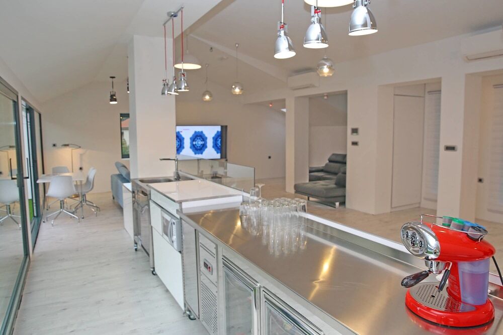 Доброта: Apartments Windrose