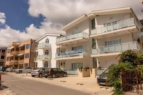 Apartments Lekovic — фото 1
