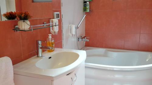 Котор: Apartment Filuro