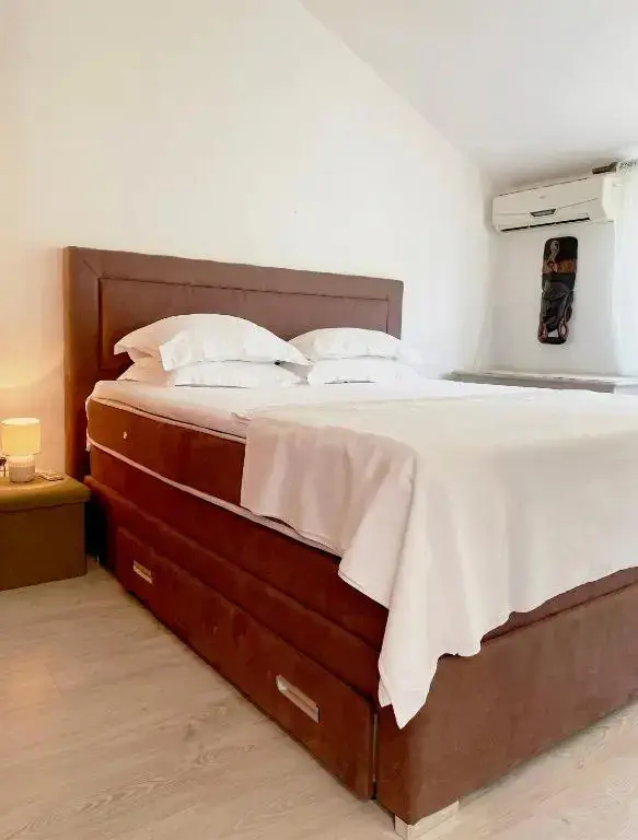 Доброта: Apartments Kampe