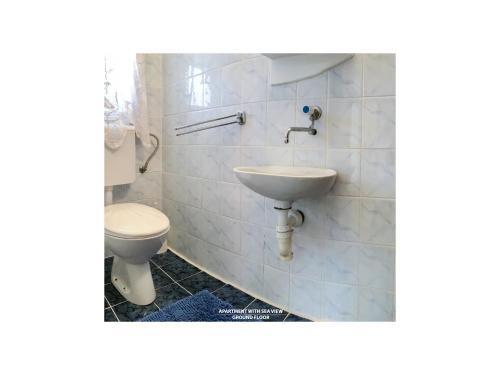 Доброта: Apartments Kampe