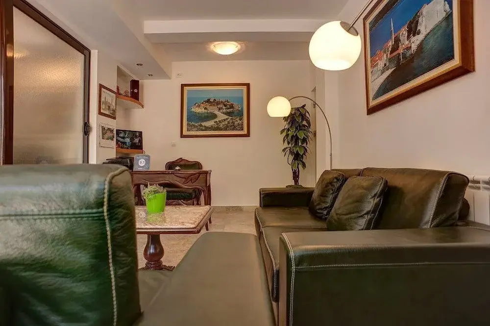 Пржно: Guest House Pržno Bay