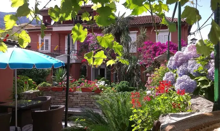 Доброта: Apartment City Garden