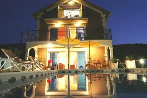 Тиват: Villa Tivat