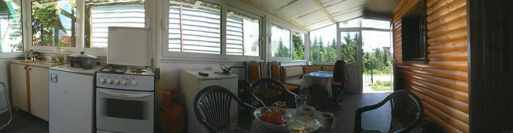 Жабляк: Apartments Zekovic