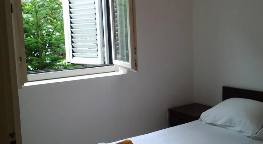 Доброта: Apartmani Tiha Noc