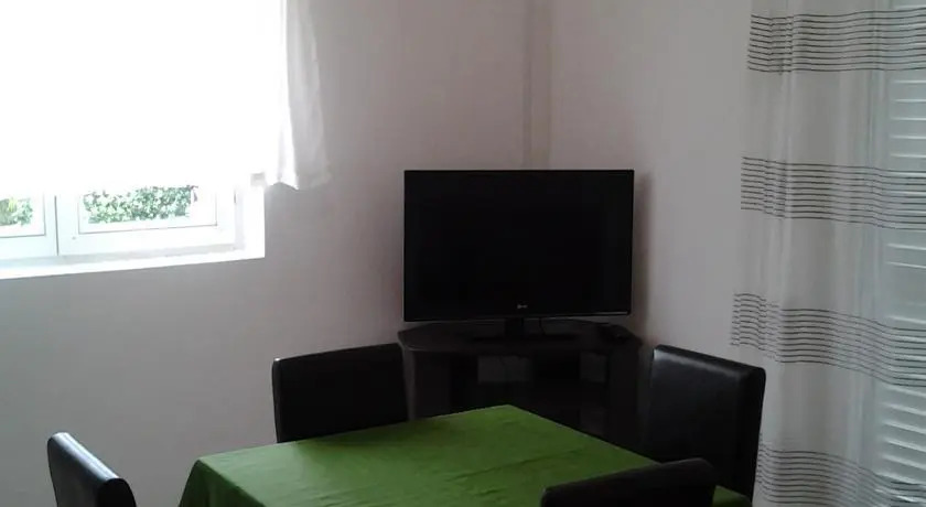 Доброта: Apartmani Tiha Noc
