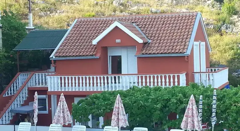 Будва: Holiday Home Bibic