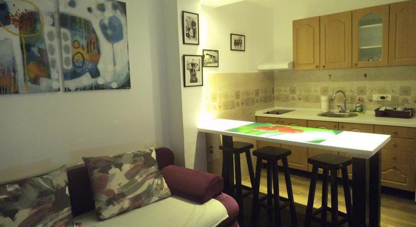 Цетине: Apartment The Royal Square