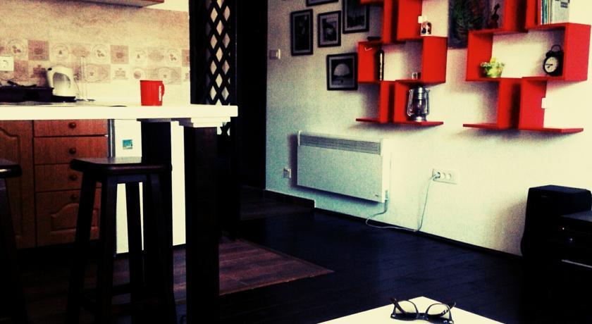 Цетине: Apartment The Royal Square