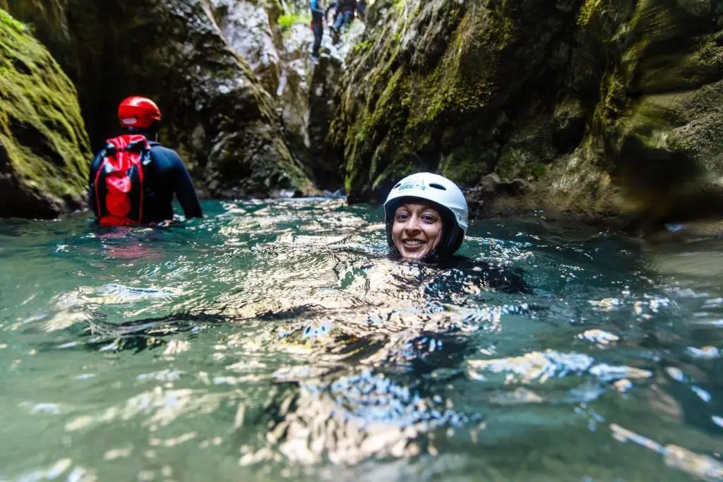 Жеично: Waterfall Rafting Center