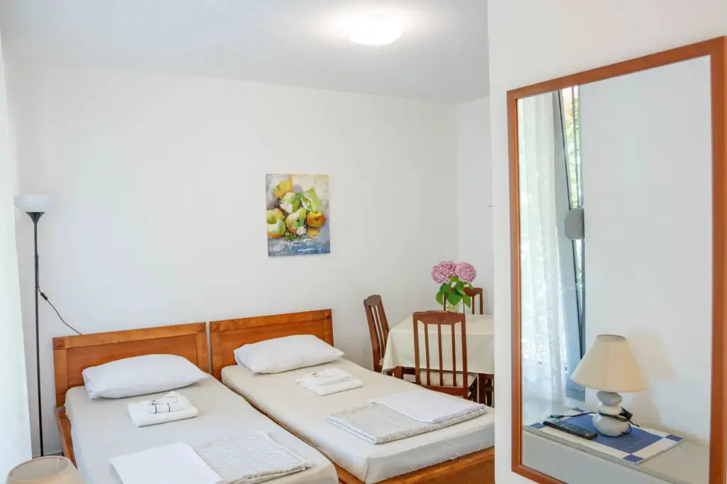 Тиват: Sea Star Danica Apartments