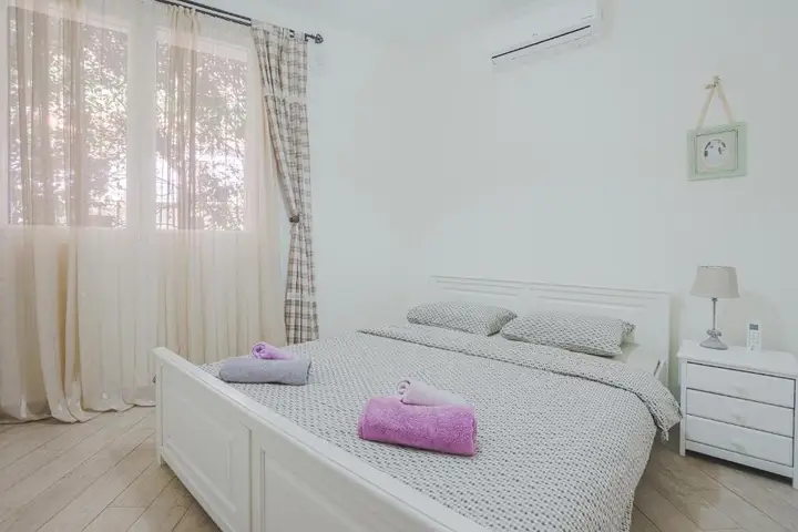 Доброта: Lavender House Apartments, Dobrota