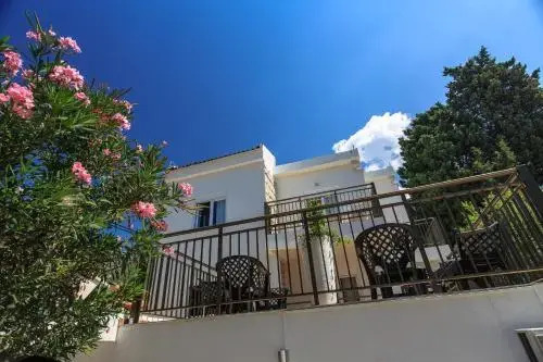 Чань: Guest House Perla