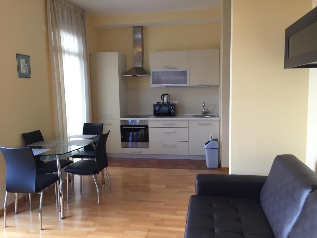 Зеленика: Apartments Ploski