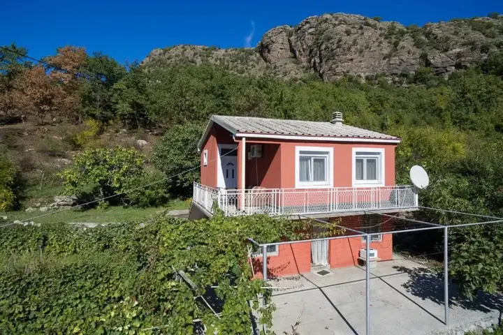 Лимляни: Apartment Sjekloca