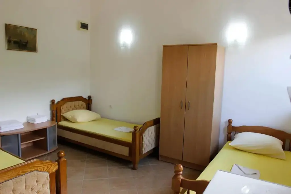 Бечичи: Guest House Ugljevarevic