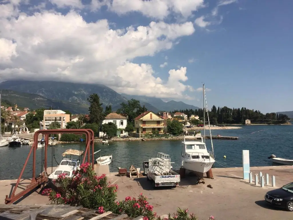 Тиват: Tivat Star