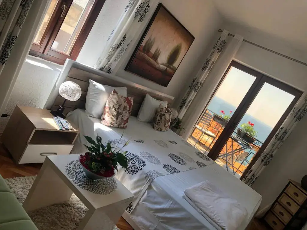 Ульцинь: Apartments Debora