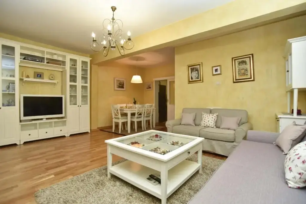 Будва: Apartment Center Bubi