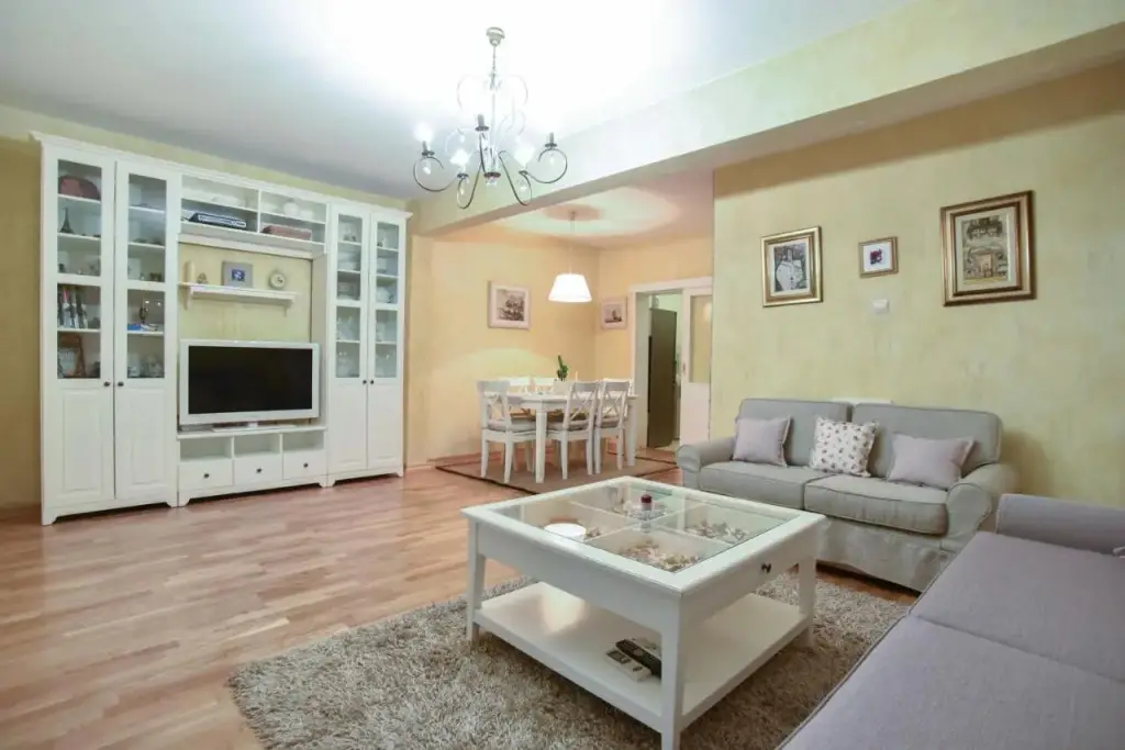 Будва: Apartment Center Bubi