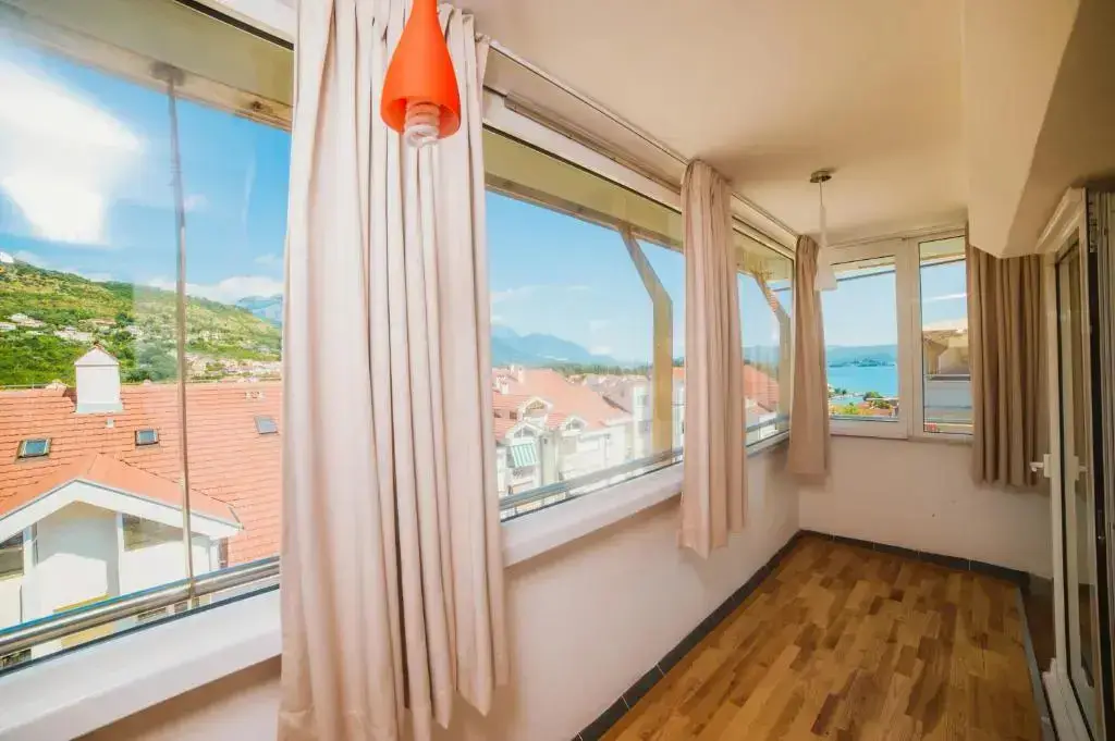 Тиват: Apartment DV Magnolia