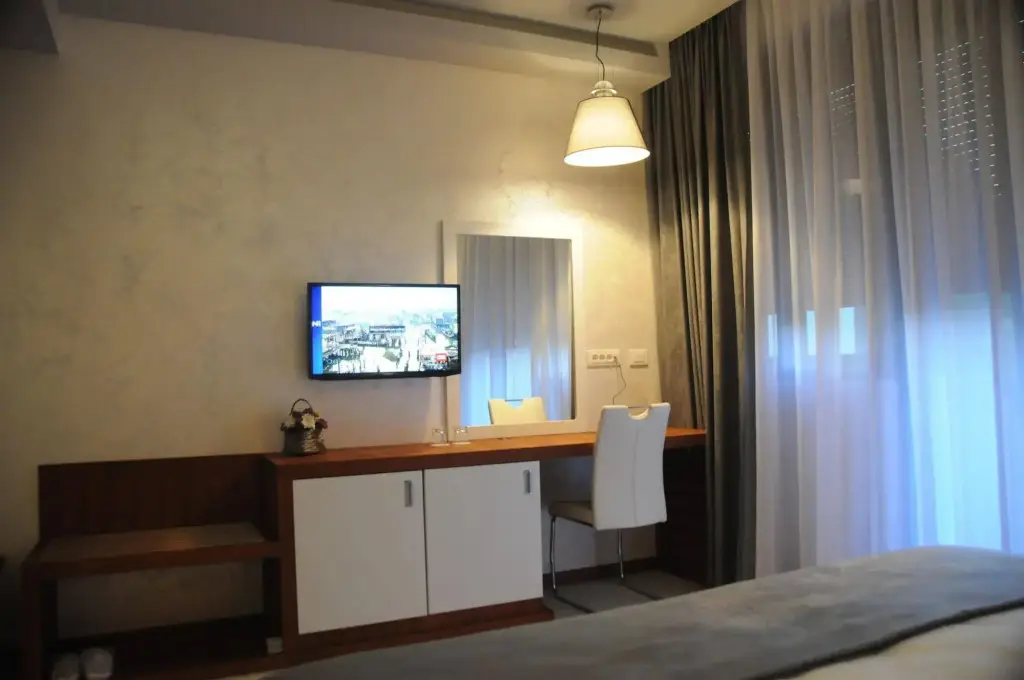 Доброта: Porto In Hotel