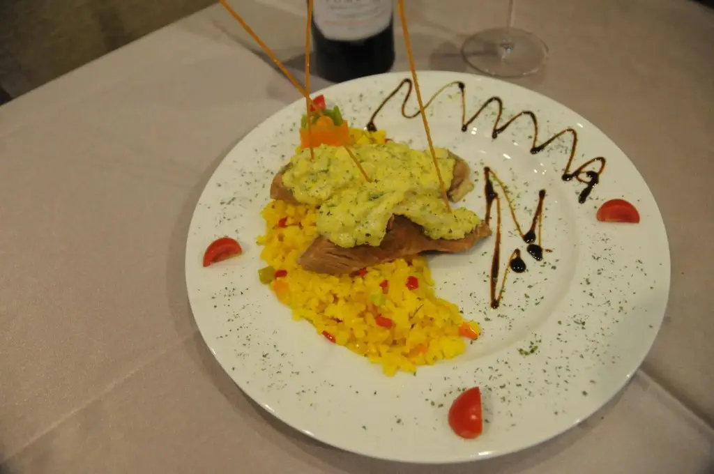 Доброта: Porto In Hotel