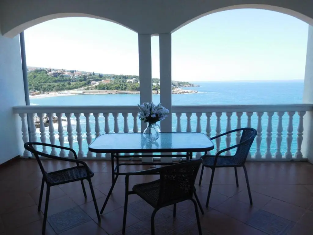 Бусат: Studio Apartments Aleksandra