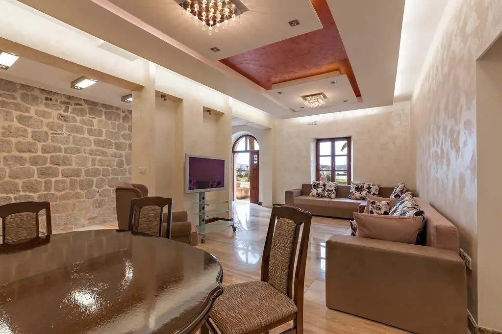 Тиват: Sea Coast Apartment