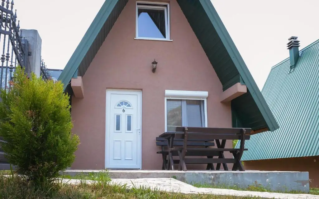 Плужине: Bungalow Holiday