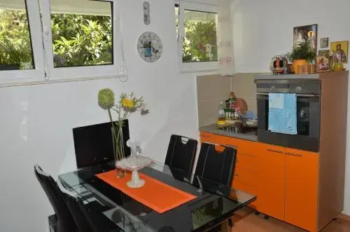 Херцег-Нови: Guest House Gojkovic