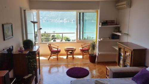 Херцег-Нови: Guest House Gojkovic